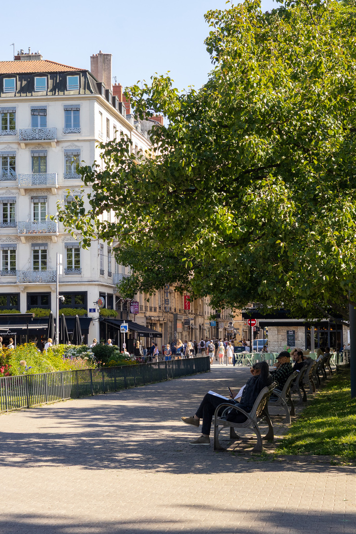 La place Carnot : un témoin de l&rsquo;histoire lyonnaise à visiter