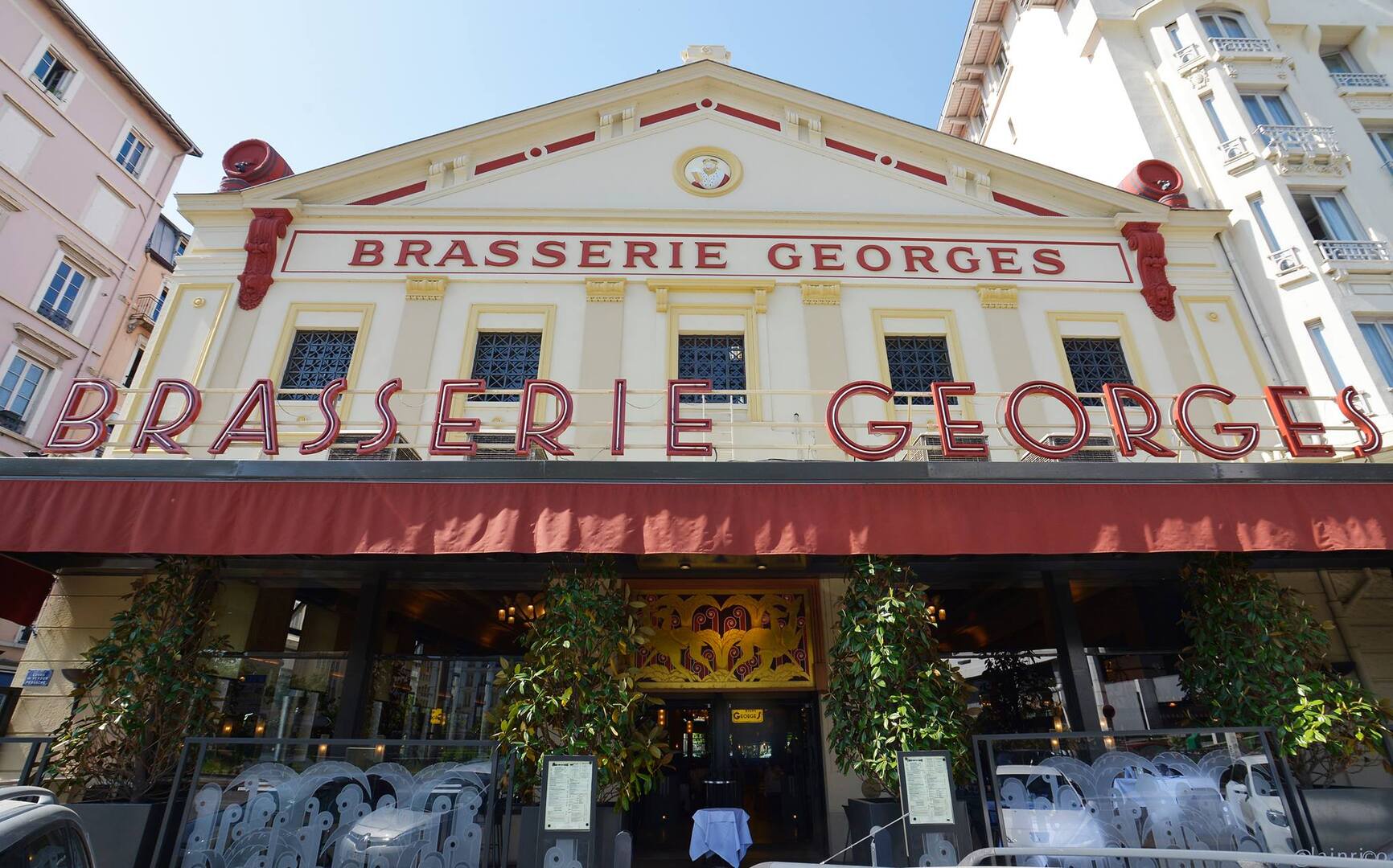 La Brasserie Georges : un voyage culinaire et historique à Lyon